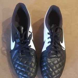 Nike men's cleats